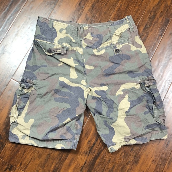 America eagle longer length camo cargo shorts - Picture 5 of 7